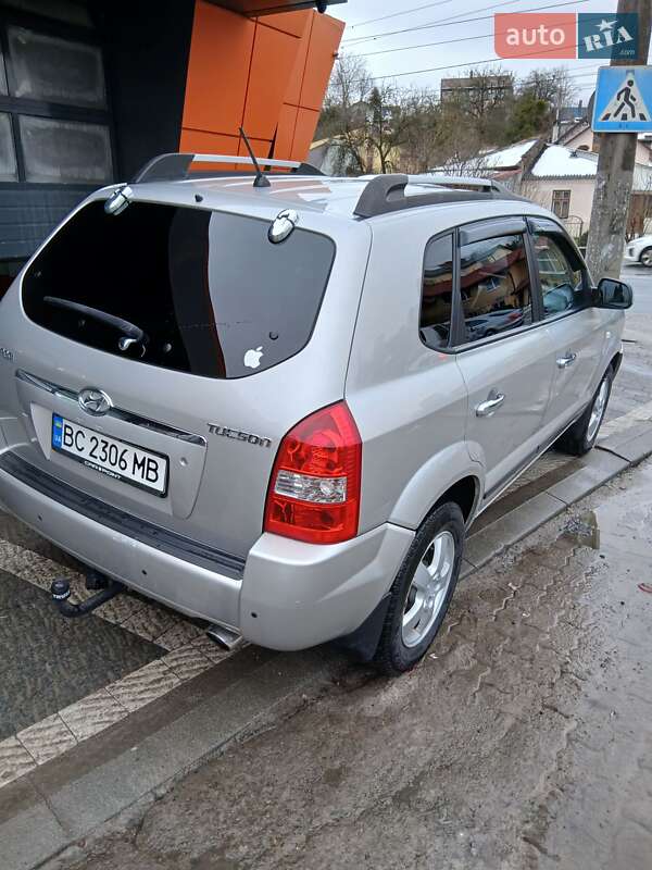 Внедорожник / Кроссовер Hyundai Tucson 2006 в Львове фото 13 Внедорожник / Кроссовер Hyundai Tucson 2006 в Львове