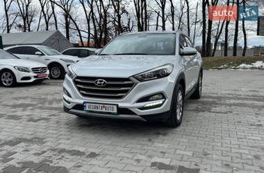 Позашляховик / Кросовер Hyundai Tucson 2015 в Києві