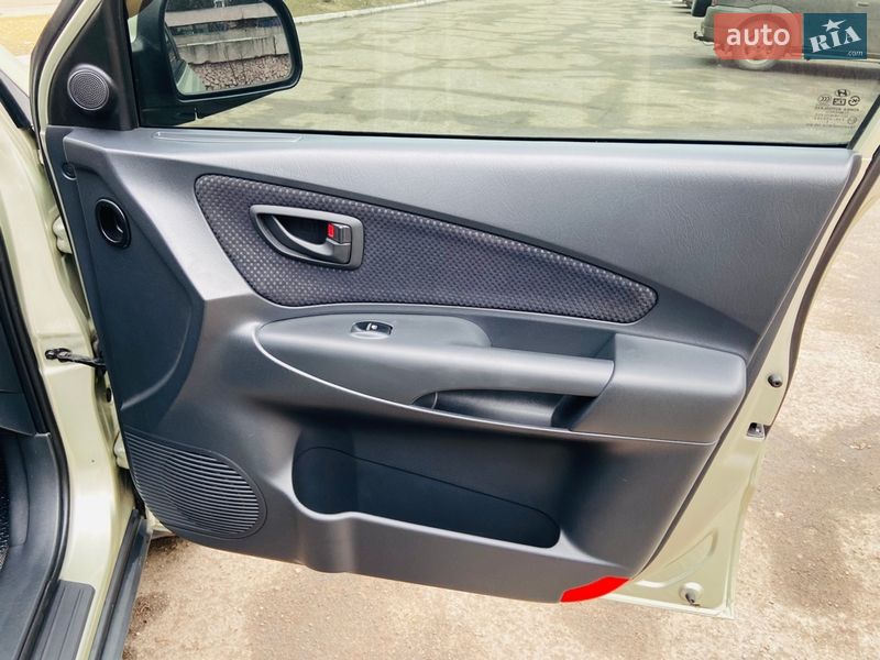 Внедорожник / Кроссовер Hyundai Tucson 2008 в Каменском