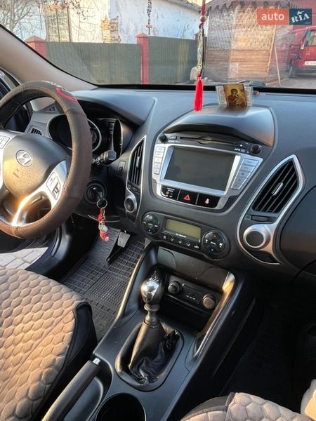 Позашляховик / Кросовер Hyundai Tucson 2011 в Львові фото 12 Позашляховик / Кросовер Hyundai Tucson 2011 в Львові