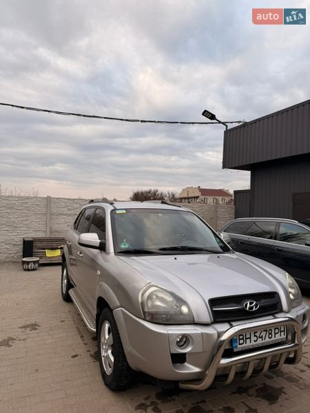 Внедорожник / Кроссовер Hyundai Tucson 2004 в Раздельной