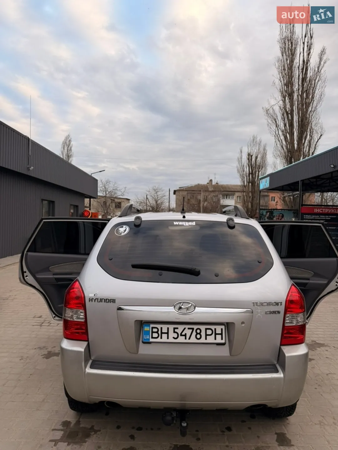 Hyundai Tucson 2004 VIN KMHJN81VP5U088163 фото оголошення 5 з 12
