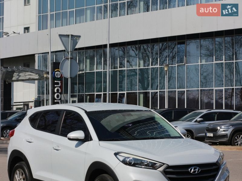 Внедорожник / Кроссовер Hyundai Tucson 2016 в Киеве