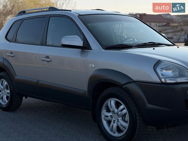 Внедорожник / Кроссовер Hyundai Tucson 2008 в Зборове