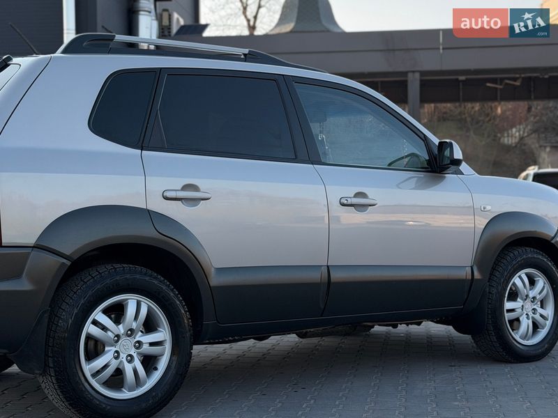 Внедорожник / Кроссовер Hyundai Tucson 2008 в Зборове