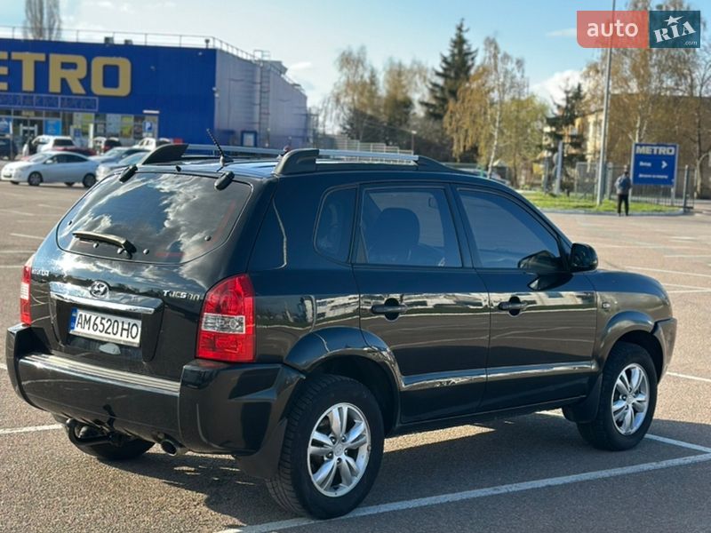 Внедорожник / Кроссовер Hyundai Tucson 2009 в Житомире фото 4 Внедорожник / Кроссовер Hyundai Tucson 2009 в Житомире