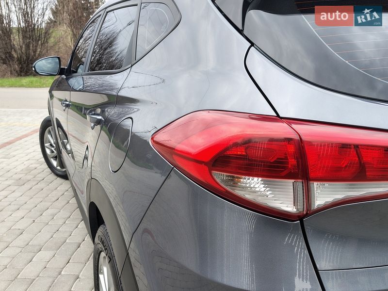 Позашляховик / Кросовер Hyundai Tucson 2016 в Старокостянтинові
