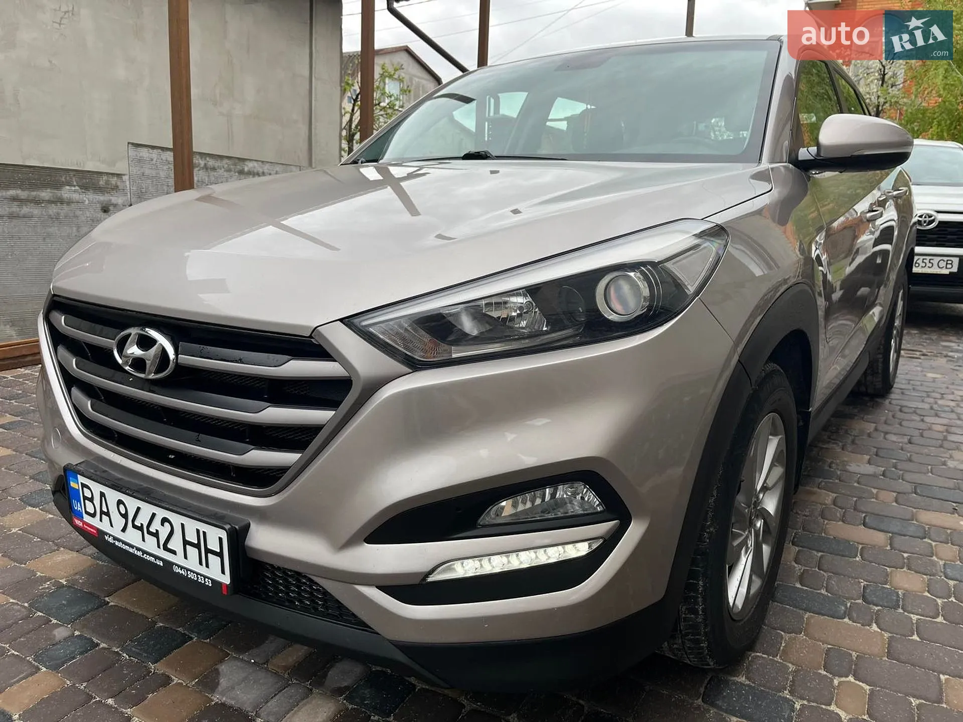Hyundai Tucson 2011 VIN KMHJU81VBCU388073 фото оголошення 8 з 22