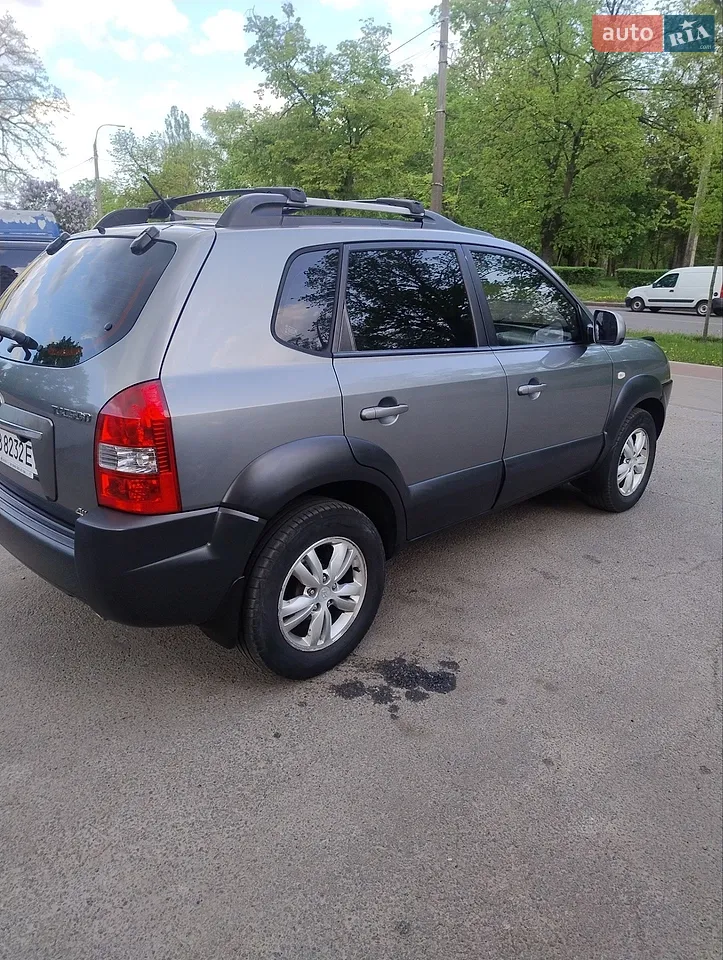 2010 Hyundai Tucson - мініатюра 6