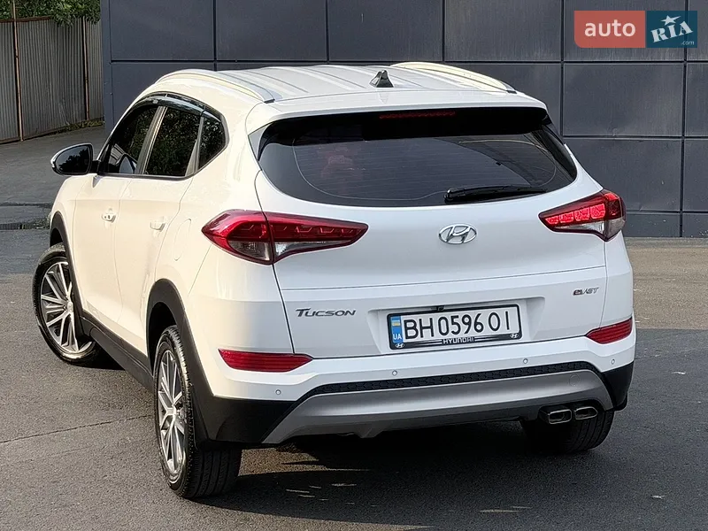 Hyundai Tucson 2016 VIN KMHJ381ABHU210346 фото оголошення 25 з 95