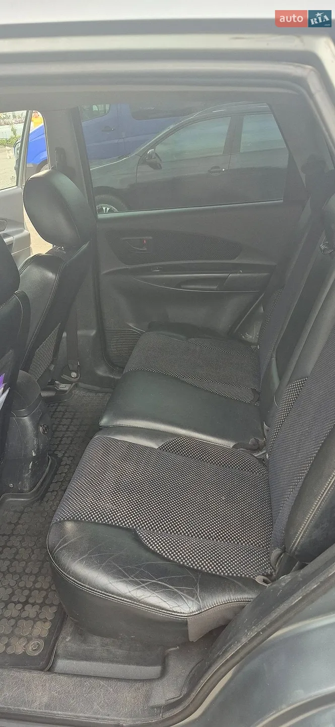 2011 Hyundai Tucson - мініатюра 8