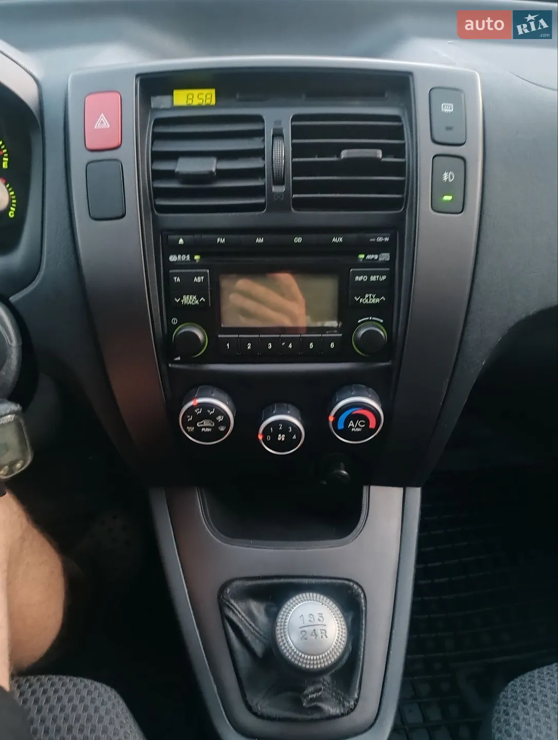 2010 Hyundai Tucson - мініатюра 9