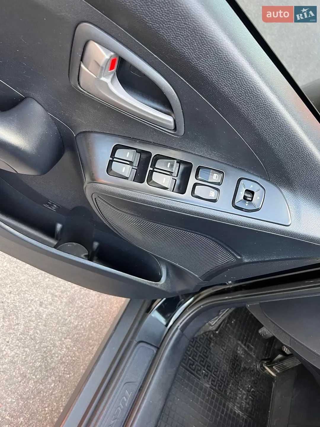 2011 Hyundai Tucson - мініатюра 13