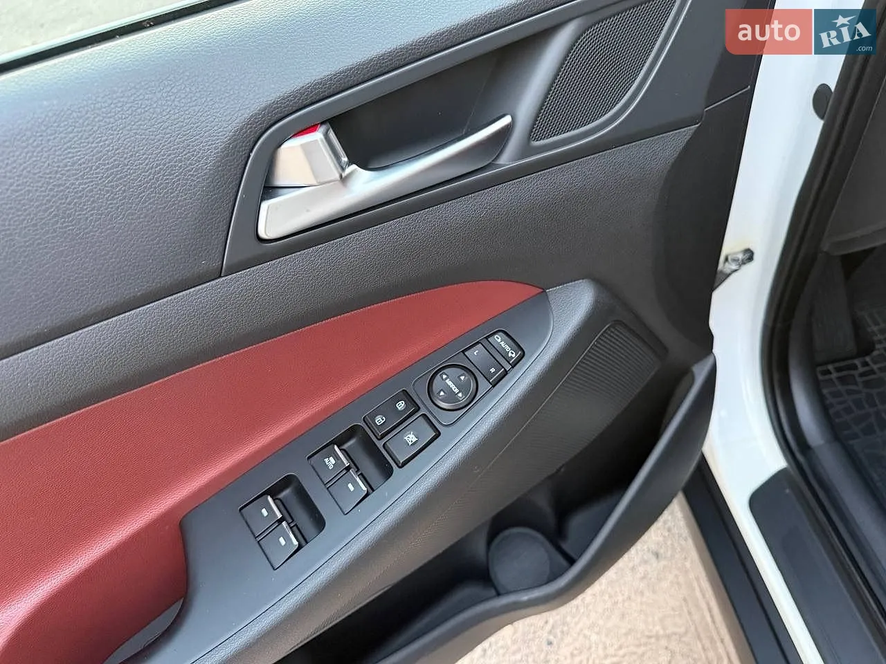 2016 Hyundai Tucson - мініатюра 28