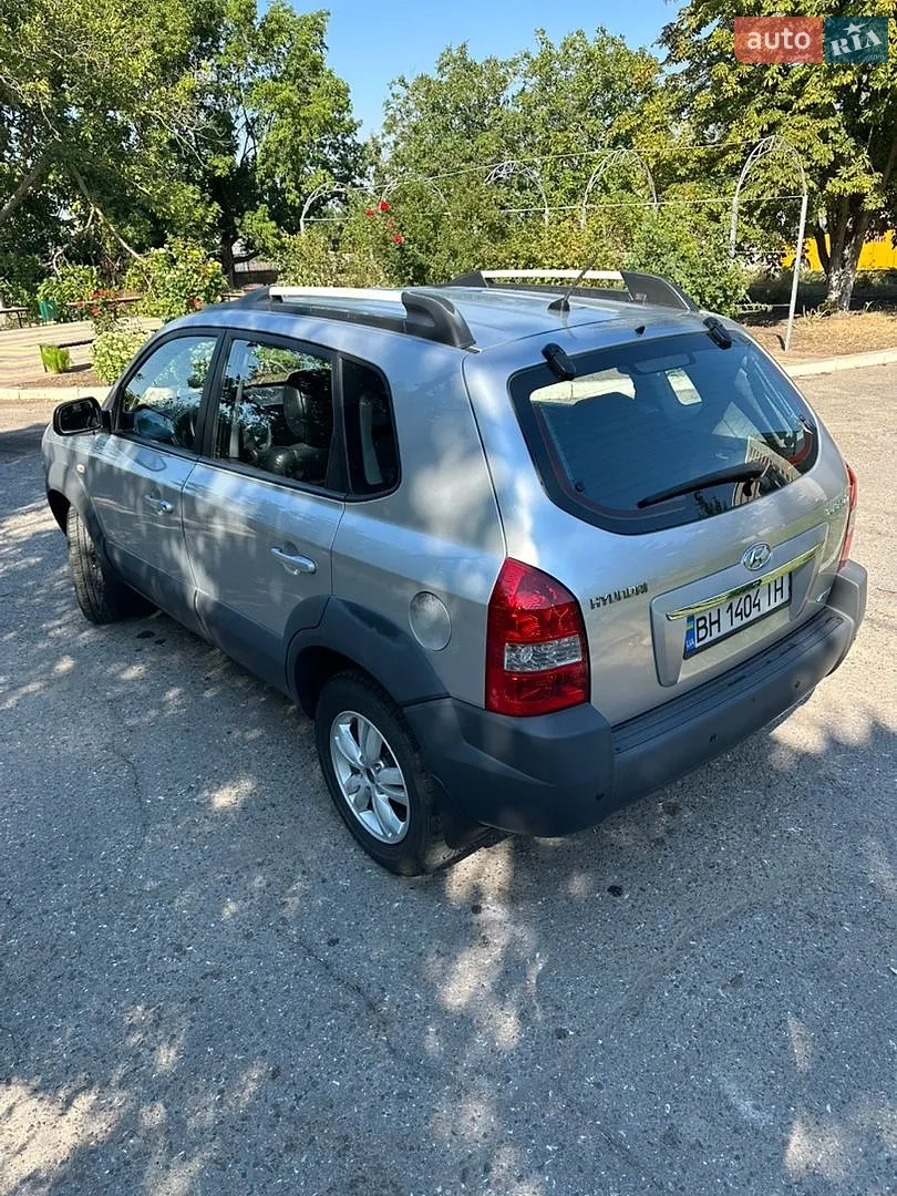 2010 Hyundai Tucson - мініатюра 3