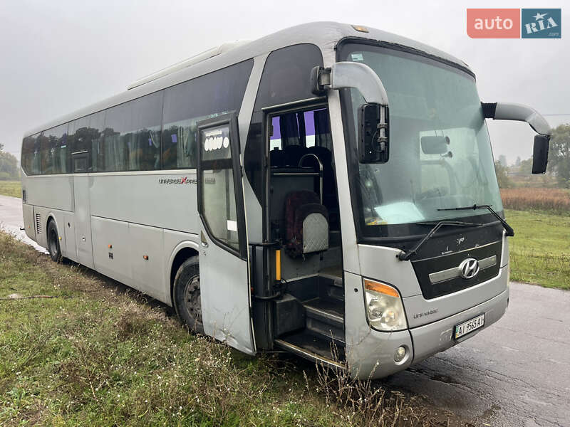 Туристический / Междугородний автобус Hyundai Universe 2009 в 
