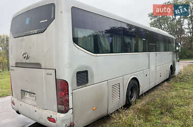 Туристический / Междугородний автобус Hyundai Universe 2009 в 