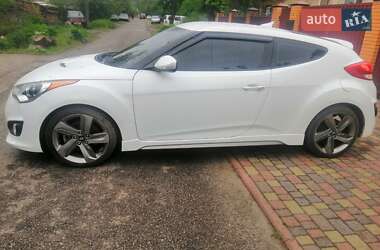 Hyundai Veloster 2013