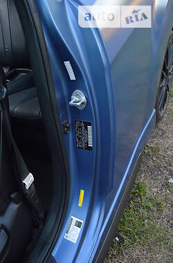 Хэтчбек Hyundai Veloster 2015 в 