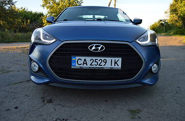 Хэтчбек Hyundai Veloster 2015 в 