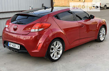 Хетчбек Hyundai Veloster 2012 в 