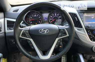 Хетчбек Hyundai Veloster 2012 в 