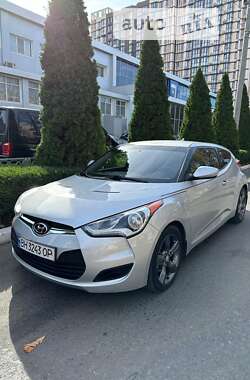 Hyundai Veloster 2012