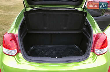 Хэтчбек Hyundai Veloster 2012 в Львове