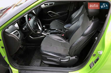 Хэтчбек Hyundai Veloster 2012 в Львове