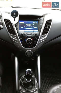 Хэтчбек Hyundai Veloster 2012 в Львове
