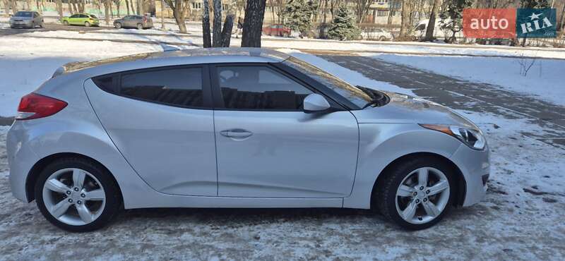 Хетчбек Hyundai Veloster 2014 в Києві