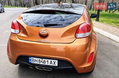 Хэтчбек Hyundai Veloster 2013 в 