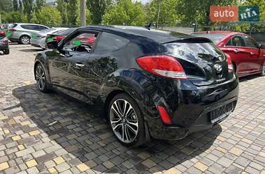 Хетчбек Hyundai Veloster 2014 в 