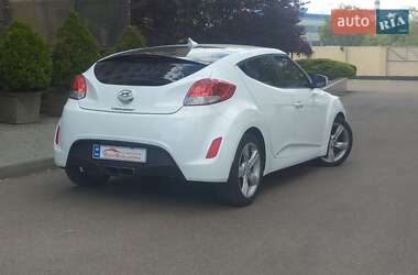 Хэтчбек Hyundai Veloster 2012 в 