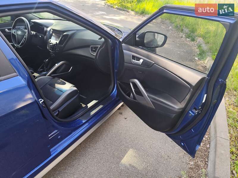 Хэтчбек Hyundai Veloster 2016 в Киеве фото 11 Хэтчбек Hyundai Veloster 2016 в Киеве