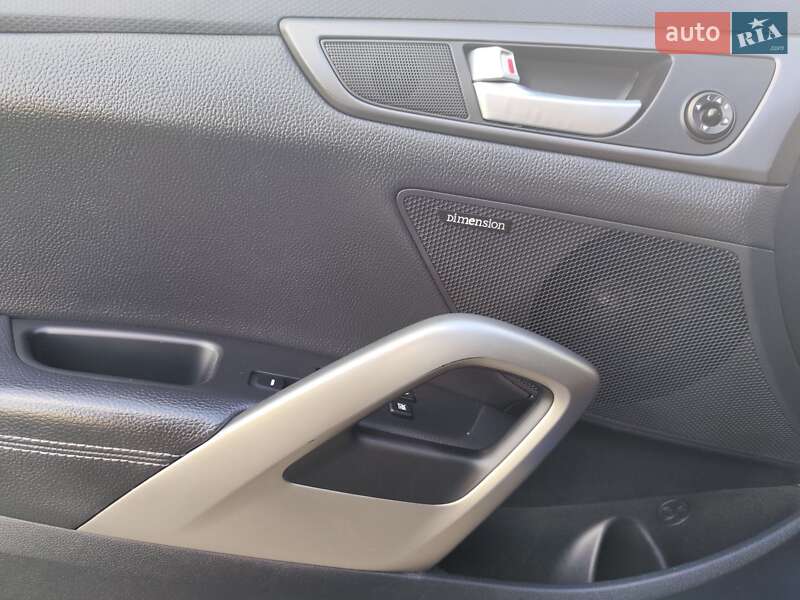 Хэтчбек Hyundai Veloster 2016 в Киеве фото 21 Хэтчбек Hyundai Veloster 2016 в Киеве