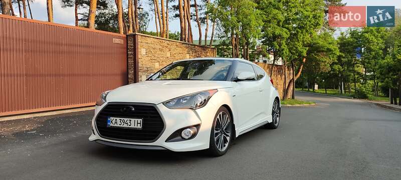 Хэтчбек Hyundai Veloster 2015 в 
