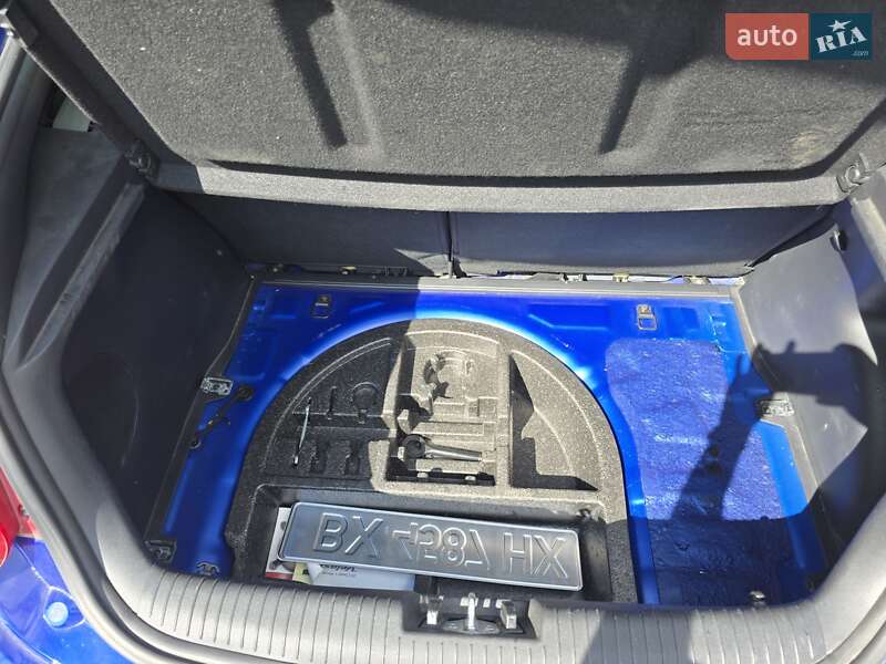 Хетчбек Hyundai Veloster 2013 в Хмельницькому