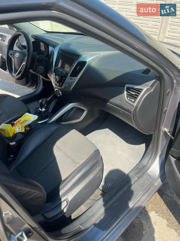 Хэтчбек Hyundai Veloster 2012 в Измаиле