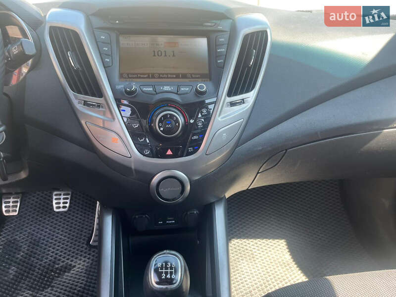 Хэтчбек Hyundai Veloster 2012 в Измаиле