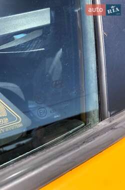 Хэтчбек Hyundai Veloster 2013 в Кривом Роге