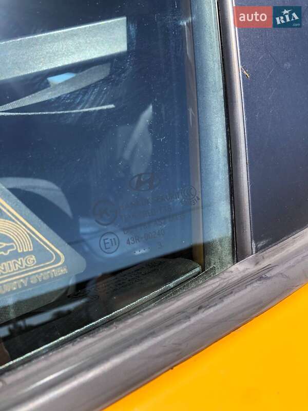 Хэтчбек Hyundai Veloster 2013 в Кривом Роге