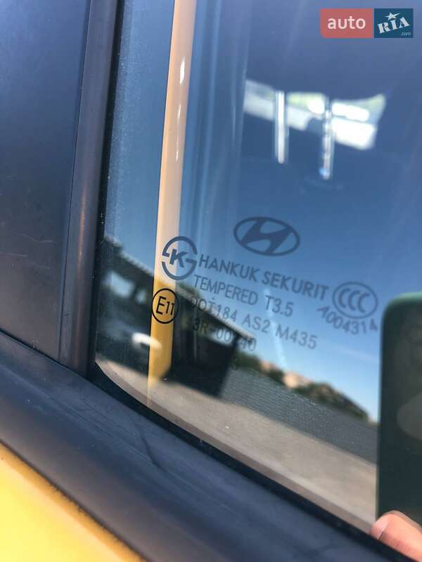 Хэтчбек Hyundai Veloster 2013 в Кривом Роге