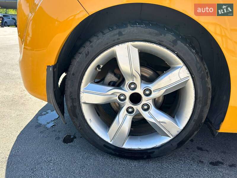 Хэтчбек Hyundai Veloster 2013 в Кривом Роге