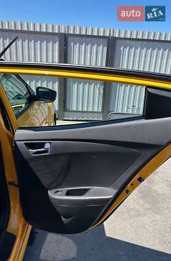Хэтчбек Hyundai Veloster 2013 в Кривом Роге