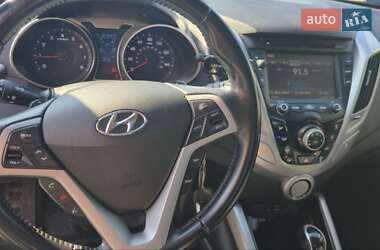 Хетчбек Hyundai Veloster 2014 в  фото 11 Хетчбек Hyundai Veloster 2014 в