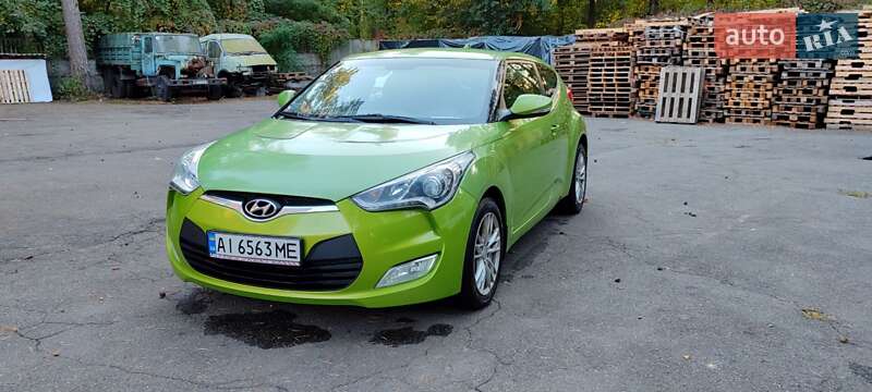 Hyundai Veloster 2011