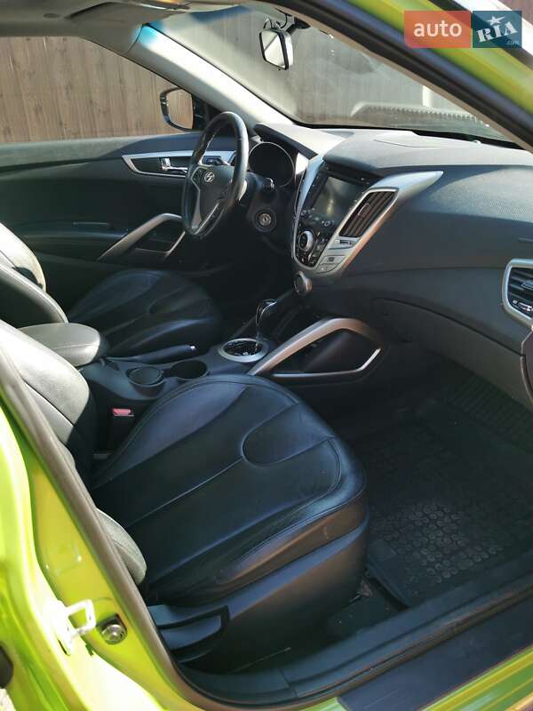 Хэтчбек Hyundai Veloster 2012 в Тараще