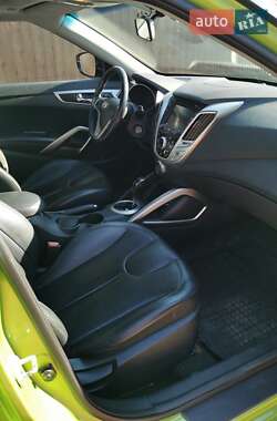 Хетчбек Hyundai Veloster 2012 в  фото 6 Хетчбек Hyundai Veloster 2012 в