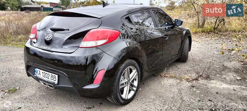 Хэтчбек Hyundai Veloster 2011 в Киеве